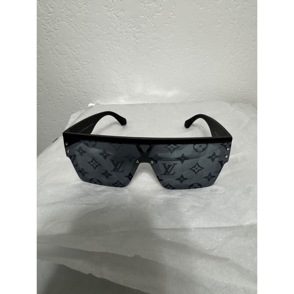 Louis Vuitton Other - Louis Vuitton Waimea Sunglasses Black Monogram Shield Z1082W Designer Eyewear